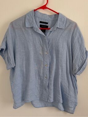 100% Linen Button-Up Shirt